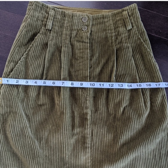 Vintage corduroy high waisted midi skirt - Picture 3 of 8